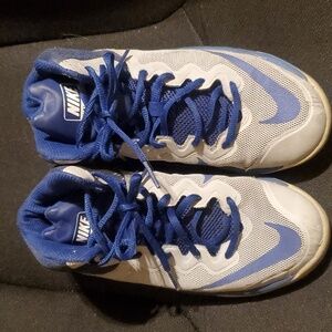 Nike Boys sneakers size 4.5Y